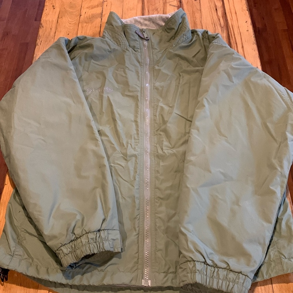 Woman’s Columbia fleece lined jacket size M (from the 90s)